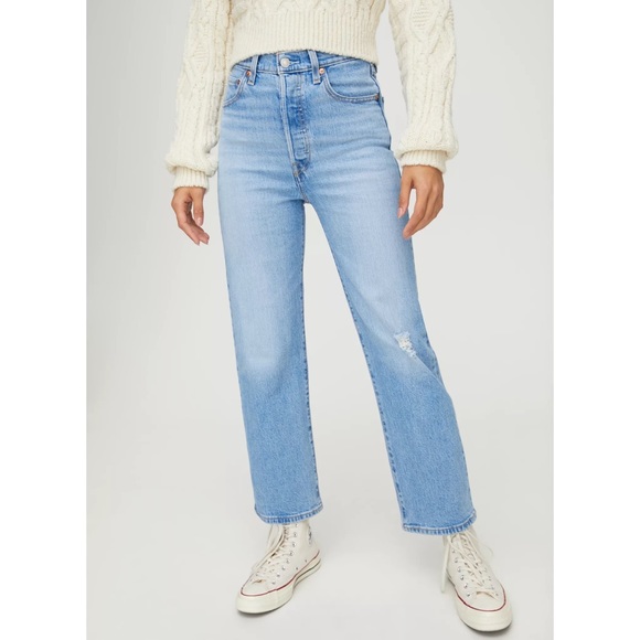 Levi's Denim - Levi’s Ribcage Straight Ankle Jeans Light Wash Size 30